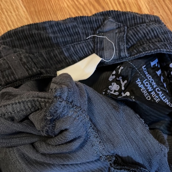 Free People London Calling Slouchy Cord Pants Size 26 NWT - Picture 12 of 15